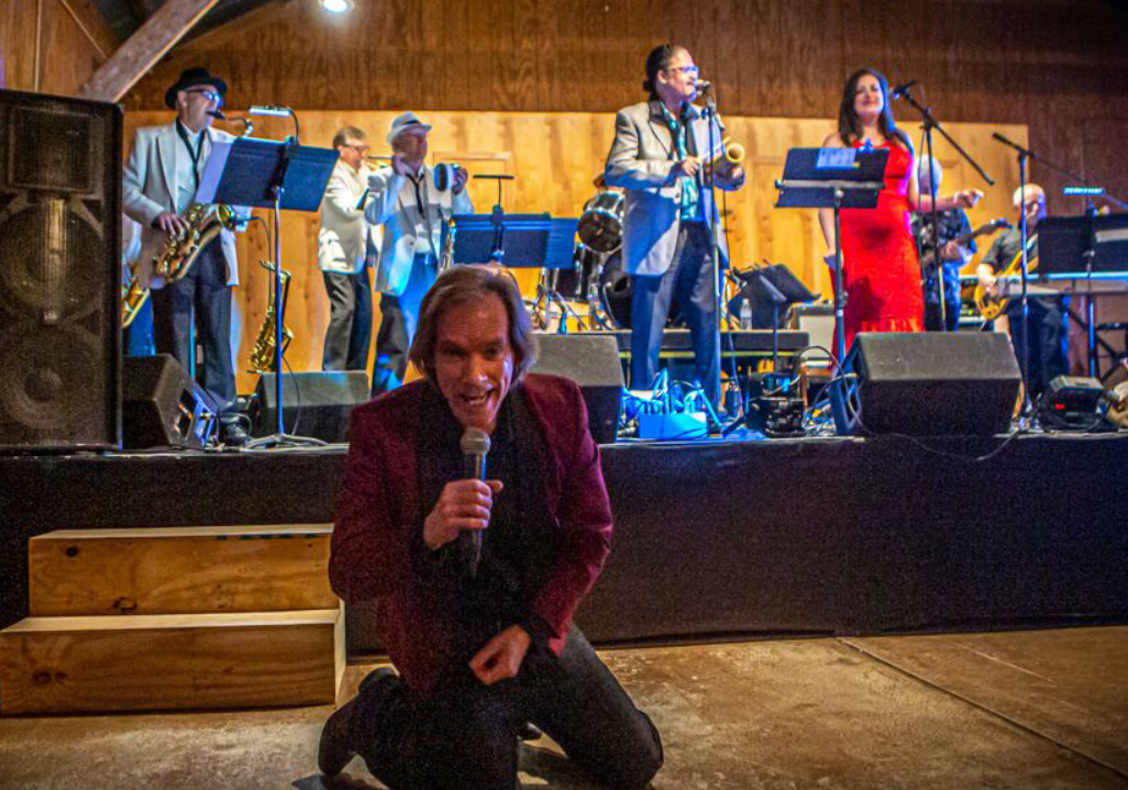 Dave impressing the girls?